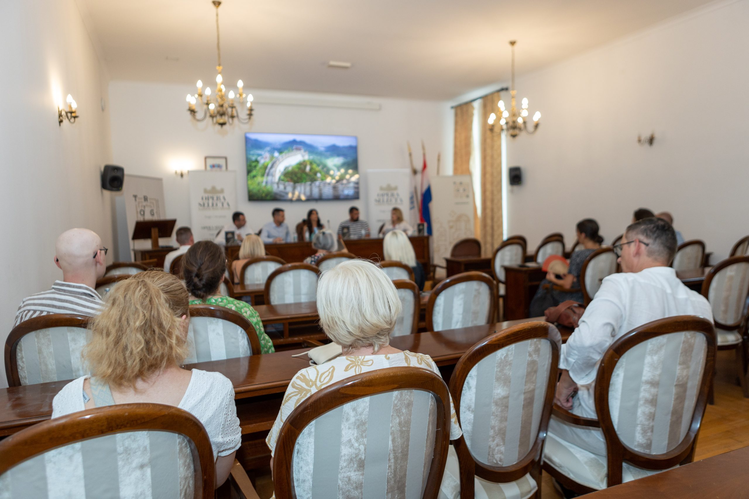 U sklopu festivala klasične glazbe Opera Selecta održan panel pod nazivom “Promišljenim djelovanjem do održivog upravljanja i poslovanja”