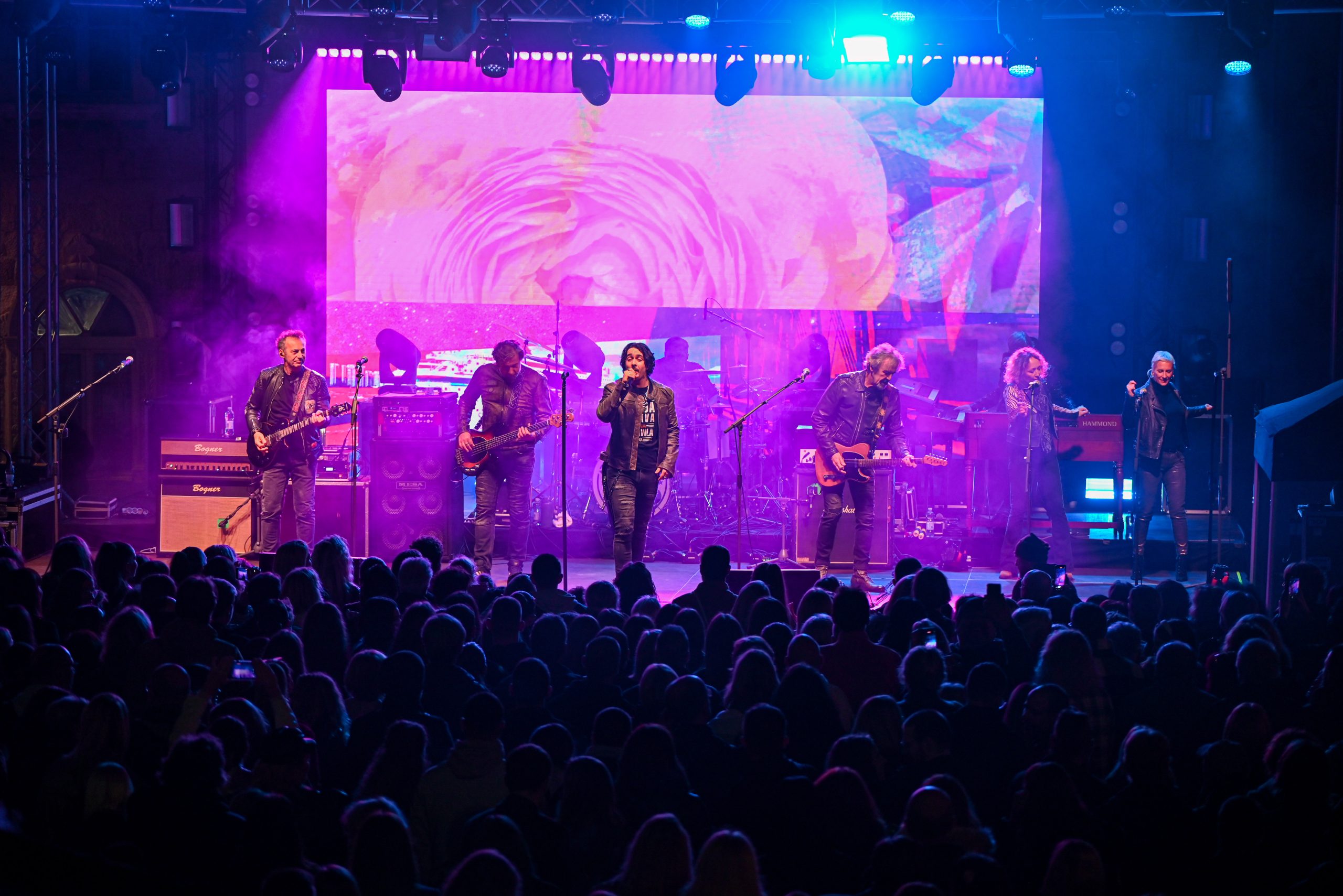 Parni valjak raspjevao Trogir povodom Dana grada