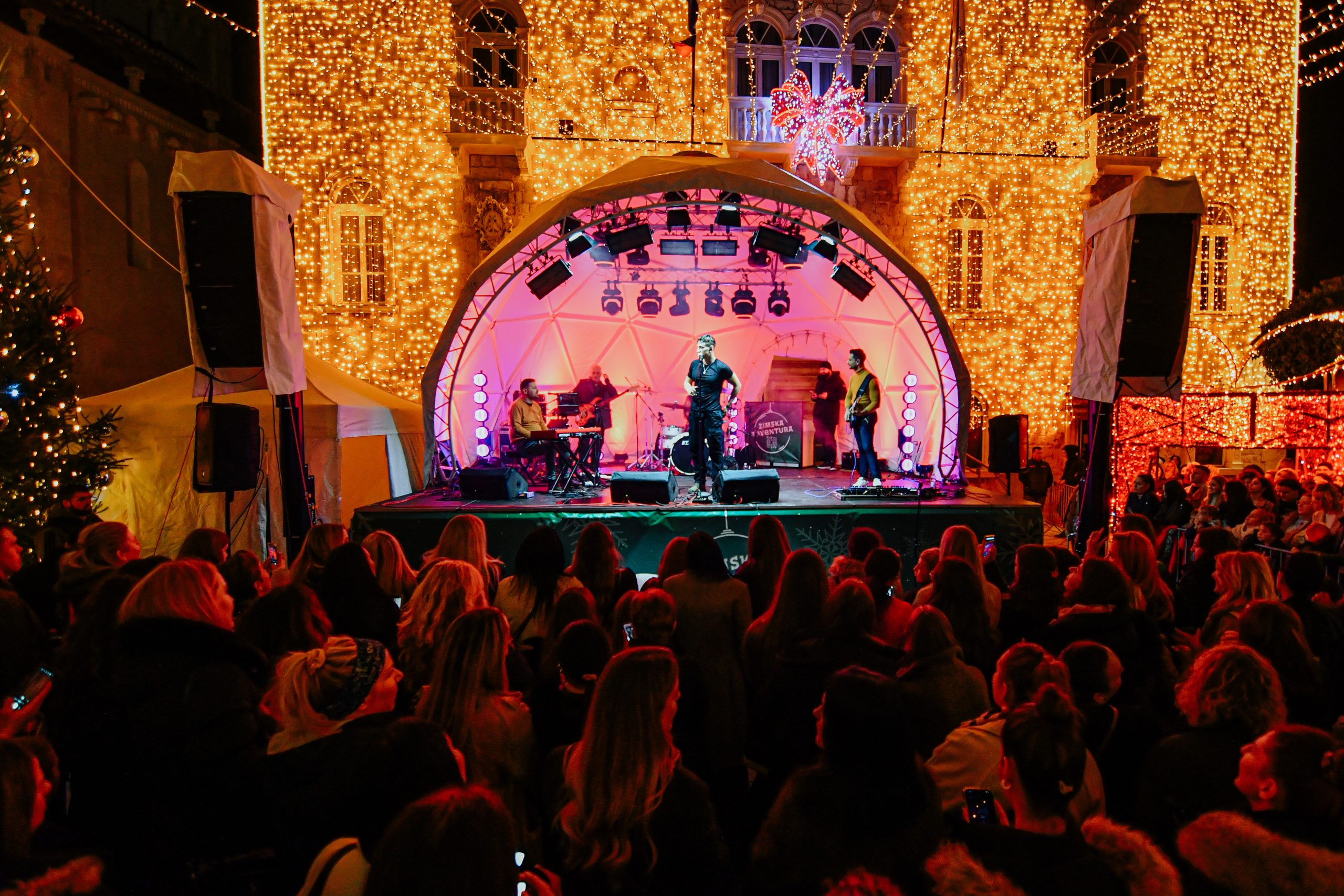 Uspješno otvoren prvi vikend „Zimske Adventure“ uz koncerte Adija Šoše i Valentina