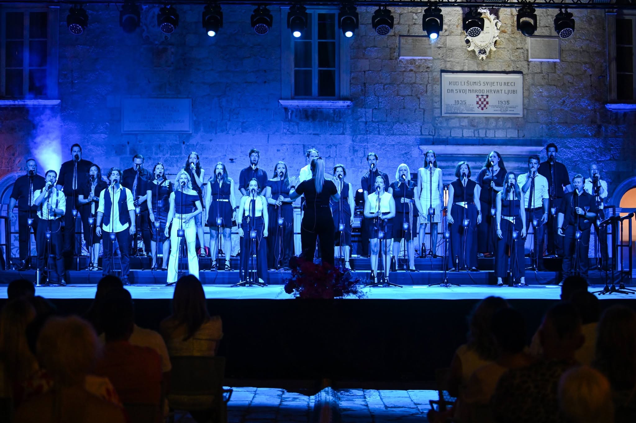 Spektakularnim koncertom Perpetuum Jazzile otvoreno je 56. Trogirsko kulturno ljeto